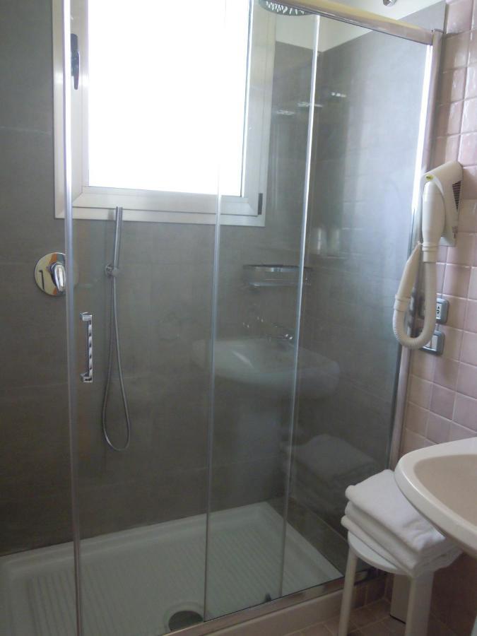 Hotel Regit Mestre Buitenkant foto